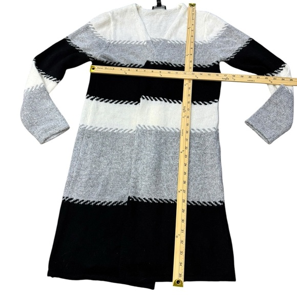 NWT Stitch Fix Fortune & Ivy Cardigan Women's Black and Gray Striped Sweater SM - Picture 5 of 6
